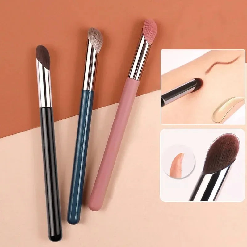 Finger-Tip Concealer Blender Brush - Precision Cover & Smudge Tool for Blemishes, Dark Circles, and Detailing, Multi-Use Makeup