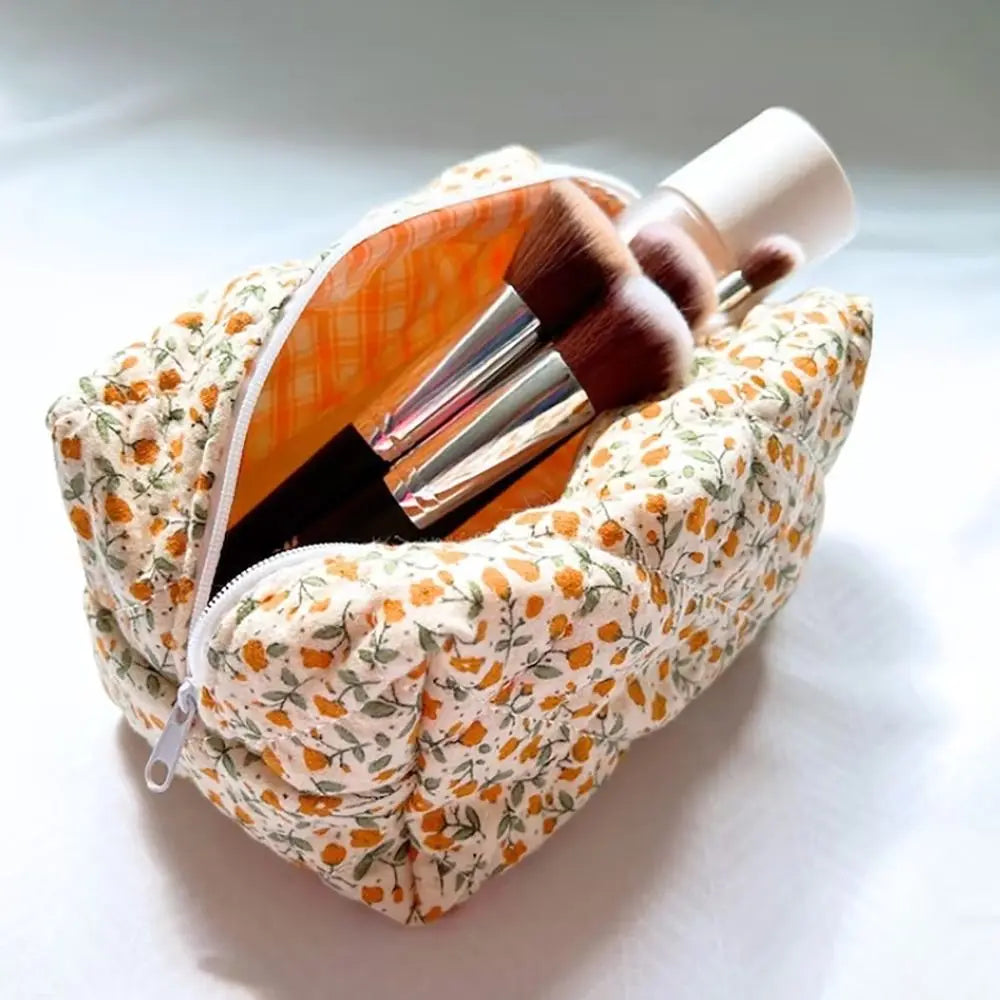 Trendy Large Capacity Corduroy Makeup Bag Travel Printed Toiletry Organizer Bag Makeup Brush Skincare Storage Bag for Women