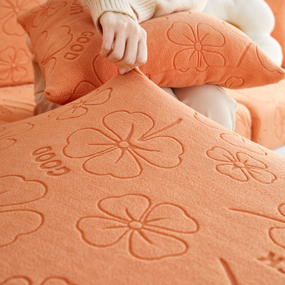 Lucky Clover Slipcover Non-Slip Stretch Jacquard Polar Fleece Sofa Cover for Pets, Cushions, Couches