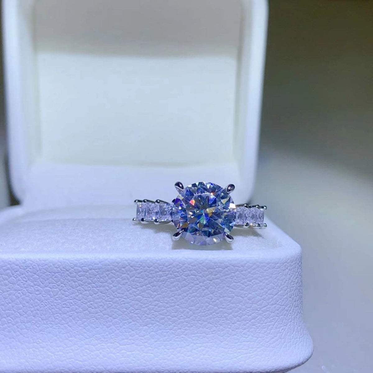 3 Carat Brilliant Round Cut Sparkala™ Pure Sterling Silver Ring