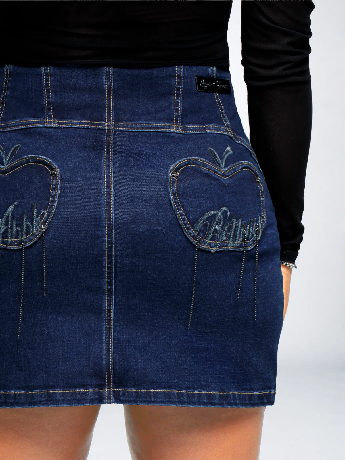 Apple Mini Skirt - Dark Wash