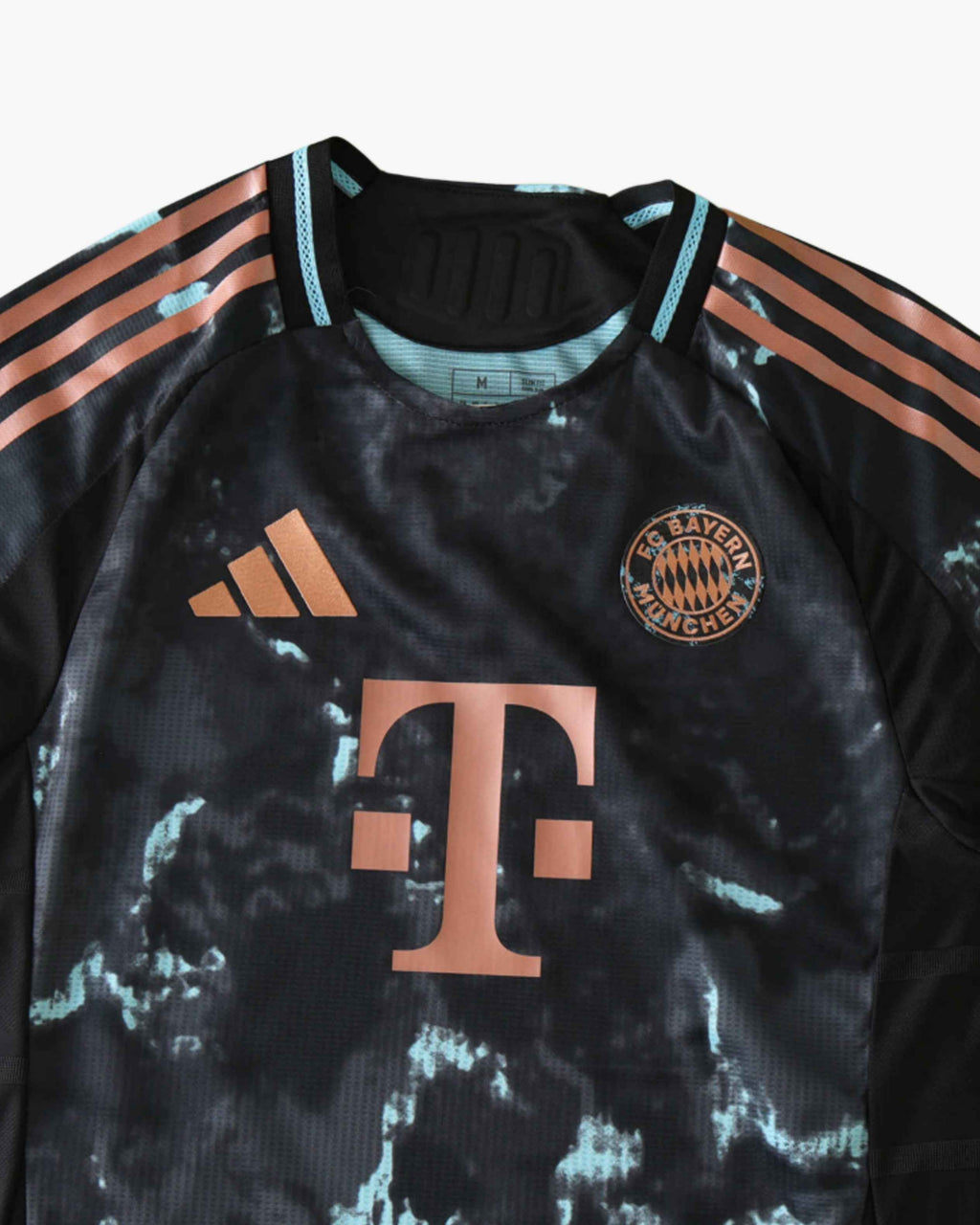 BAYERN MUNICH AWAY 2024/25
