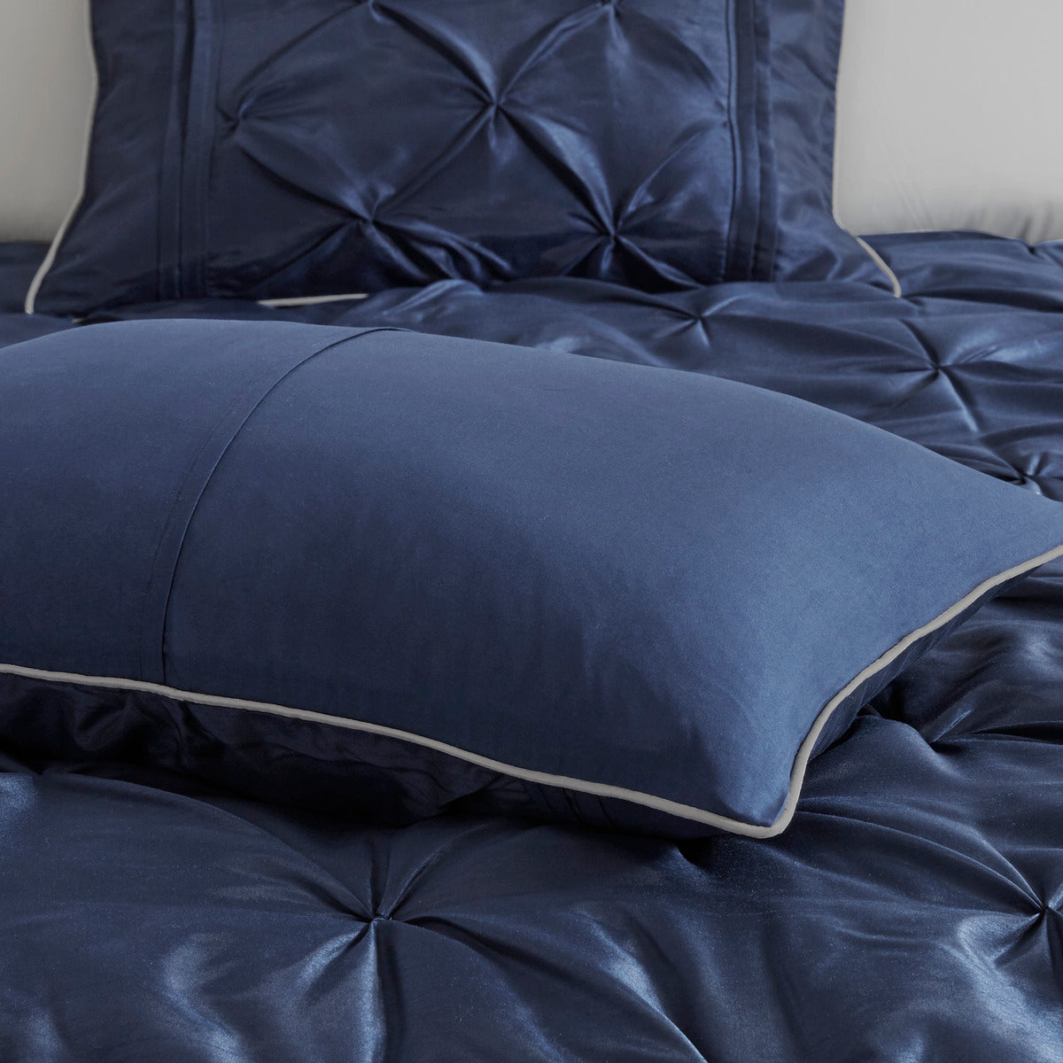 7 Piece Tufted Comforter Set Navy California King