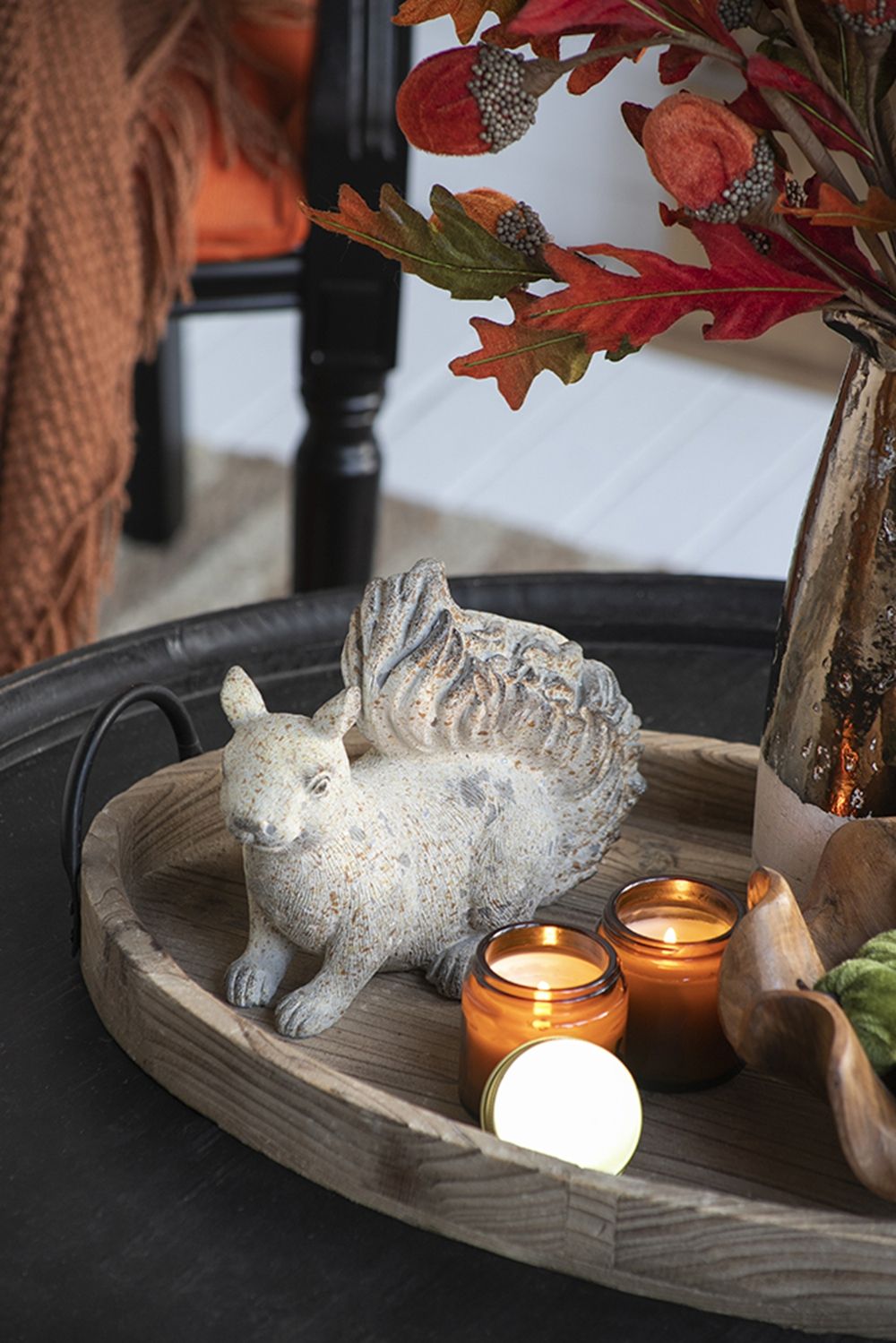 Resin Standing & Lying Down Squirrel Rustic, For Harvest Festival Fall Festival & Thanksgiving Table Decorations (Set of 2) - Antique Cream