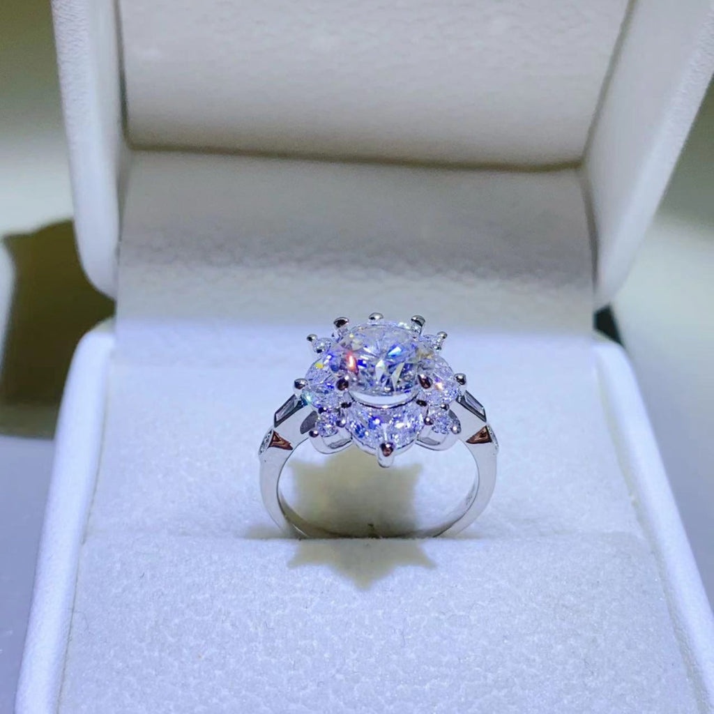 2 Carat Brilliant Round Cut Sparkala™ Pure Sterling Silver Ring