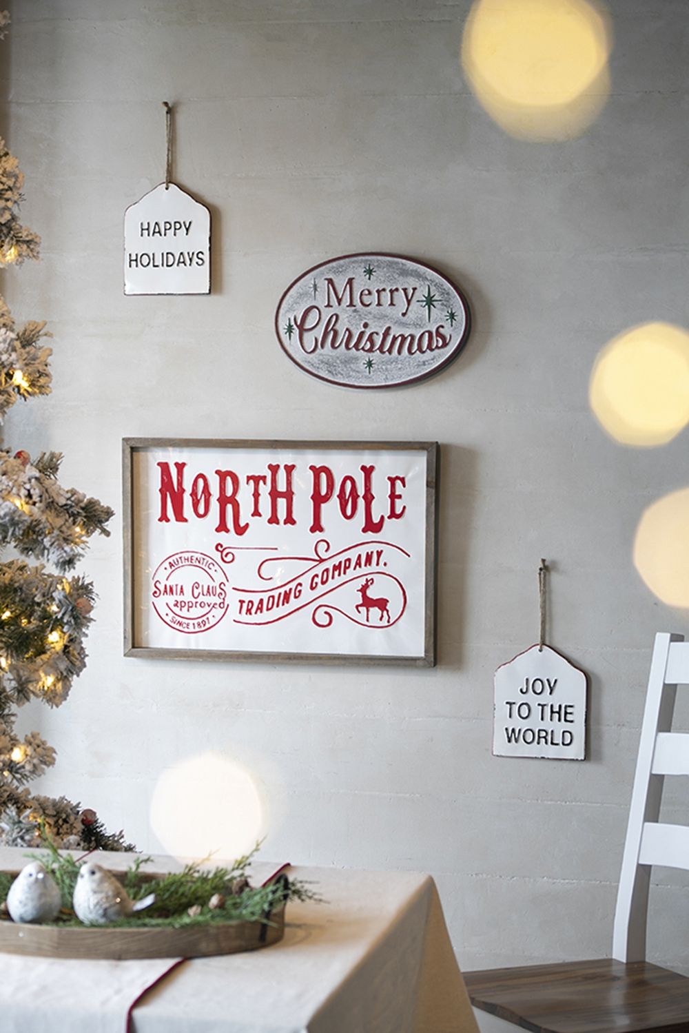 Iron / Wood North Pole Trading Company Wall Sign, For Christmas Holiday Table Wall Decor - White / Red