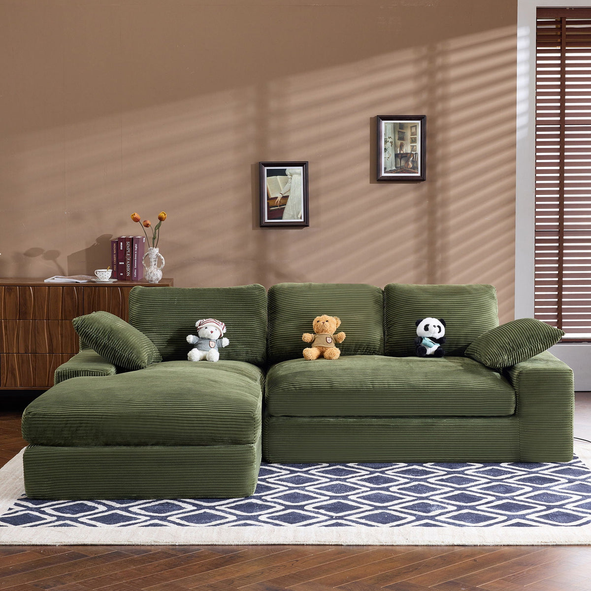 Compressed Sofa With 3 Back Cushions, 2 Throw Pillows