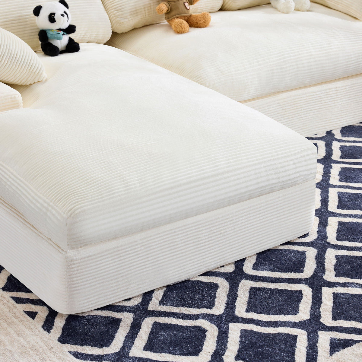 Compressed Sofa With 3 Back Cushions, 2 Throw Pillows
