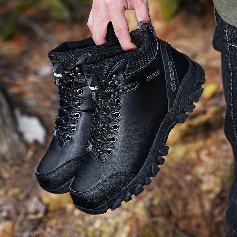 Outdoor Fashion Personality Men Travel Shoes