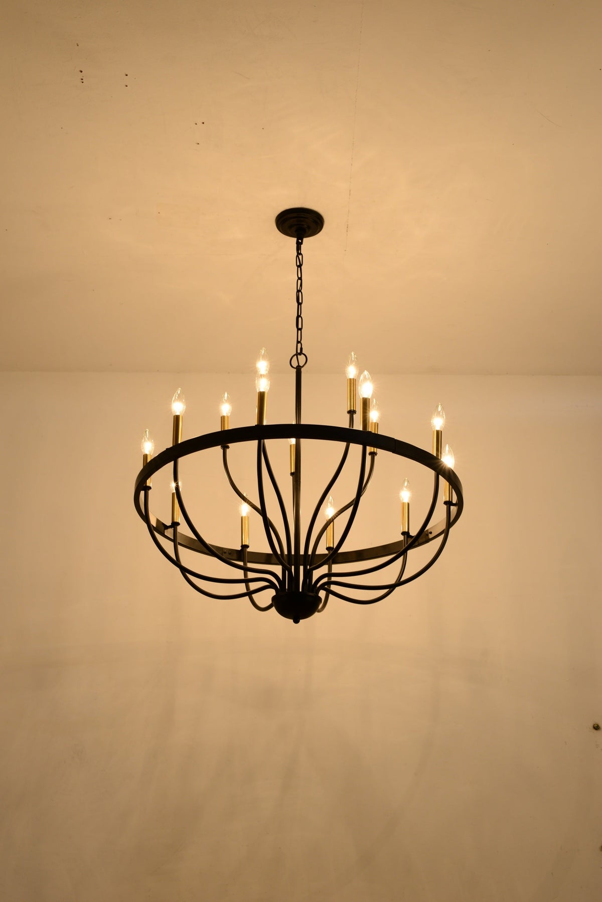 18-Light Industrial Iron Candle Chandelier