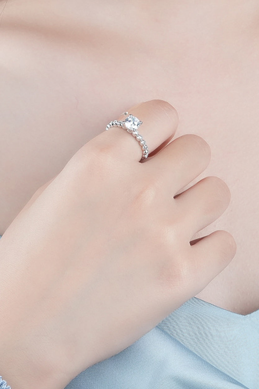 Classic 4-Prong Brilliant Round Cut Sparkala™ Ring