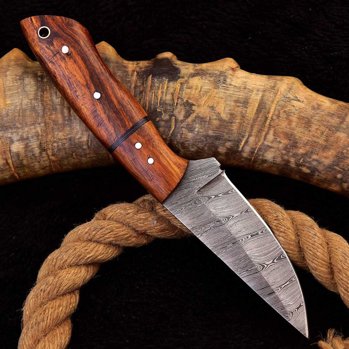 Custom Handmade Damascus Steel Skinning Knife with Rosewood Handle, 7.25-inch