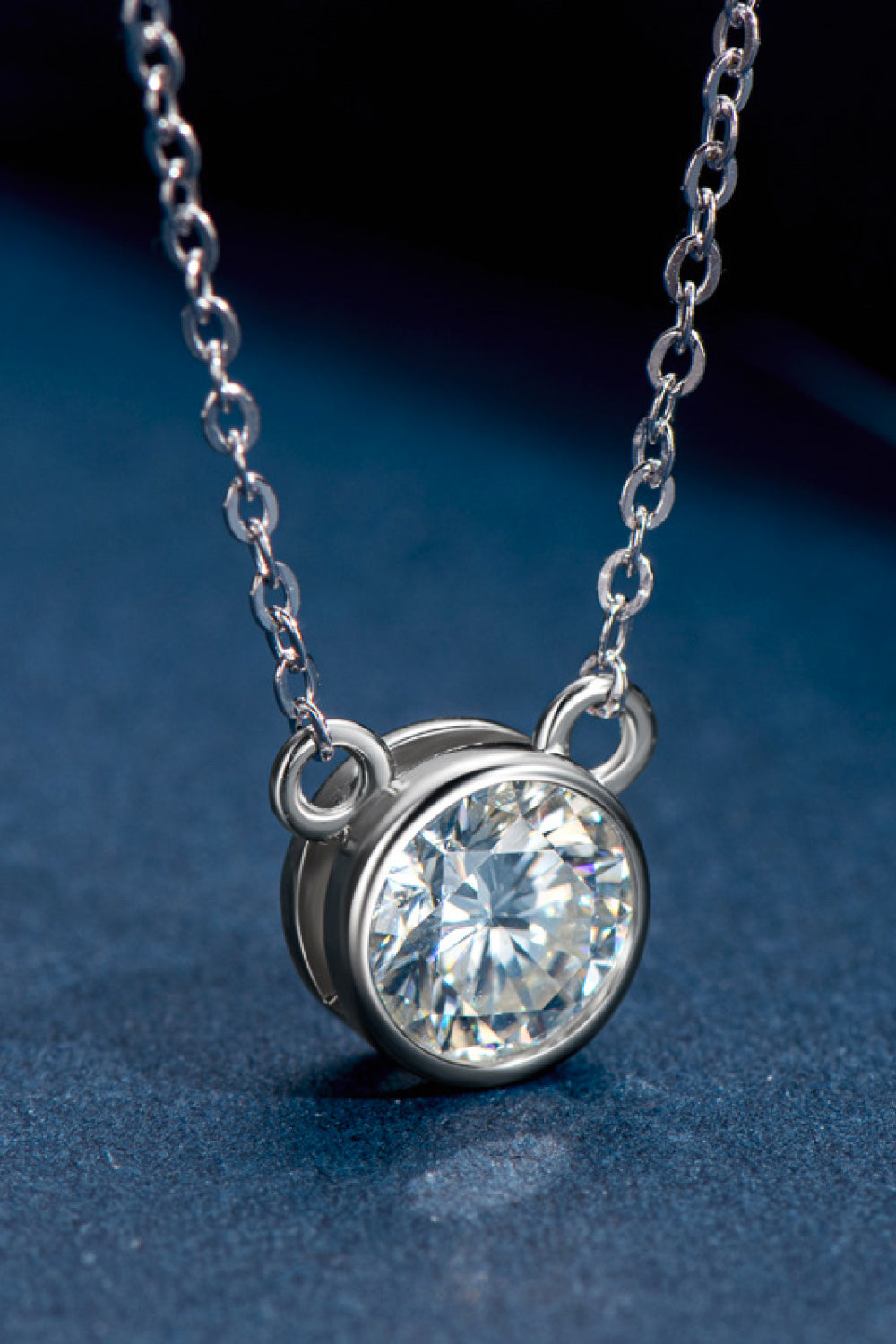 1 Carat Sparkala™ Round Pendant Necklace (Platinum-Plated Fine Silver)