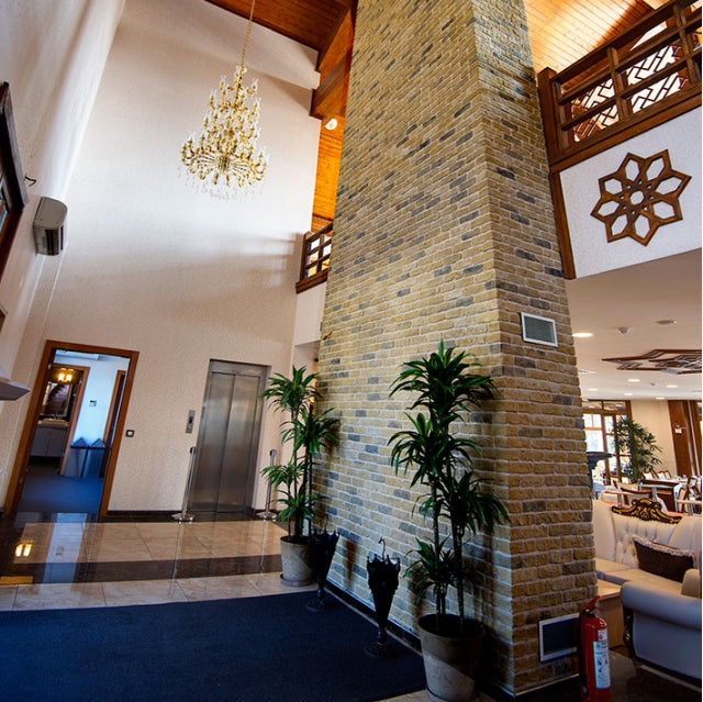 Granulbrick Yellow Manufactured Stone Handmade Brick Veneer - Livfloors Collection
