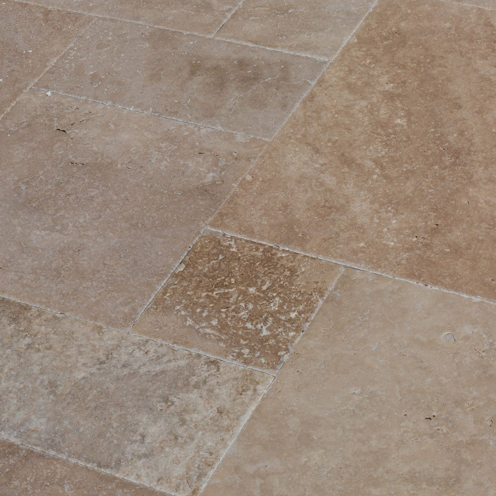 Meandros Walnut Antique Pattern Brushed, Chiseled and Unfilled - Full Truckload