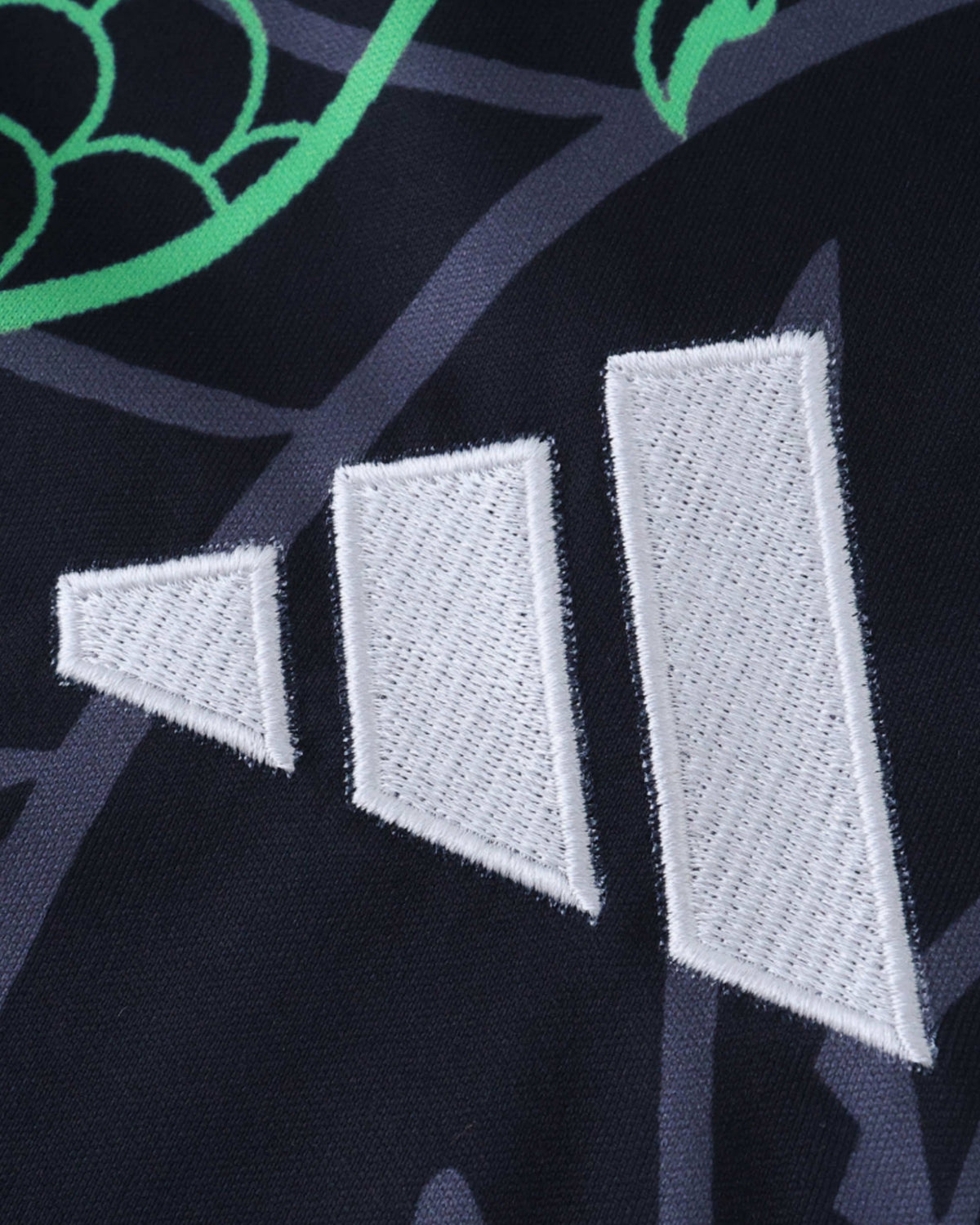REAL MADRID x GREEN FALKOR PREMIUM KIT