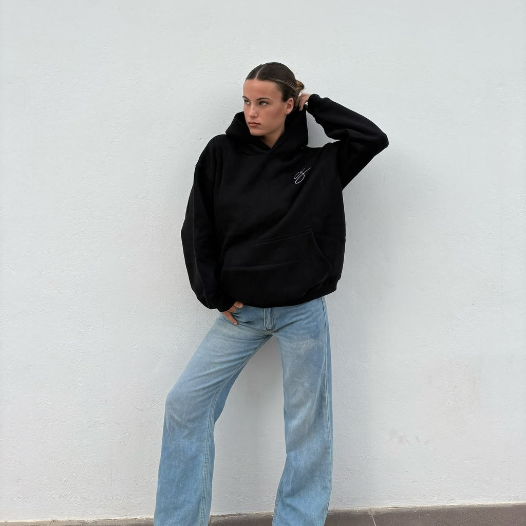 Charlotte Summers 1 Black Hoodie 1 Pink Shirt