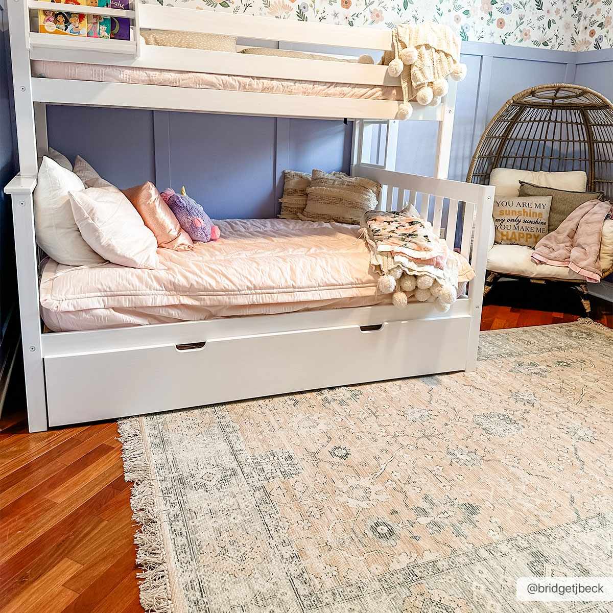 Robins Handmade Cotton-blend Rug