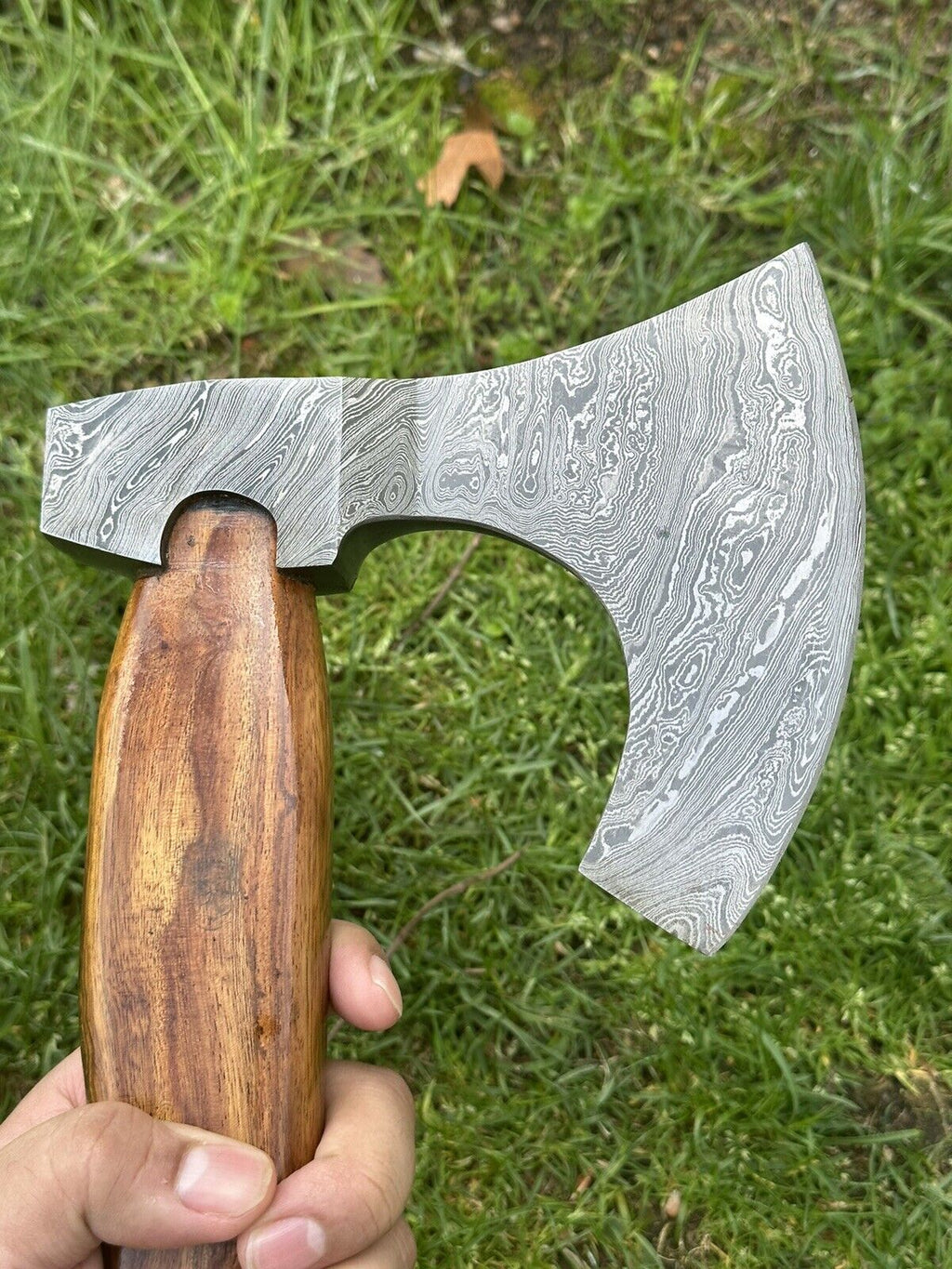 Handcrafted Damascus Steel Tomahawk Axe – "The Viking's Edge"