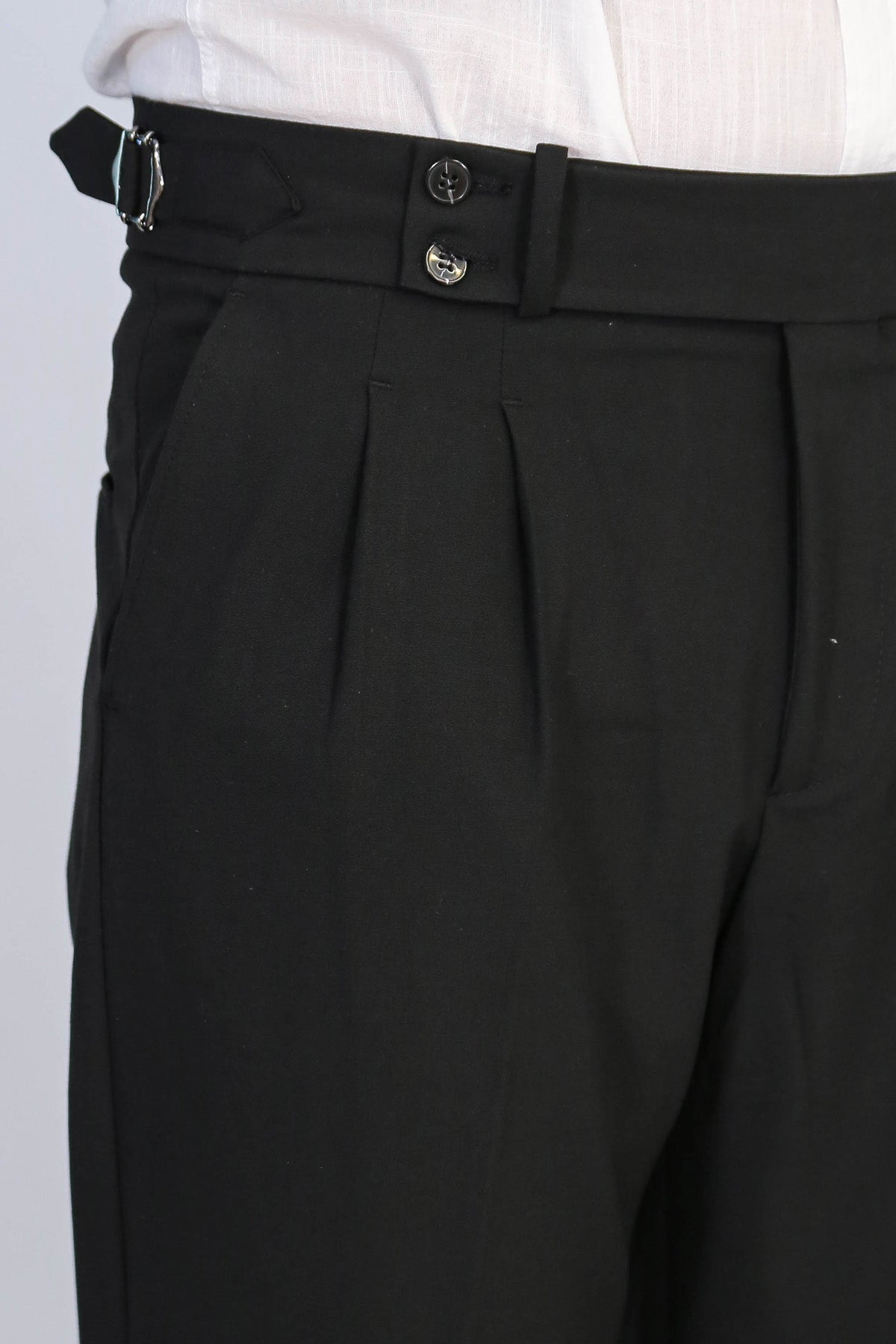 Black Double-Pleated High-Waisted Slim Fit Trousers with Side Buckles – Wessi