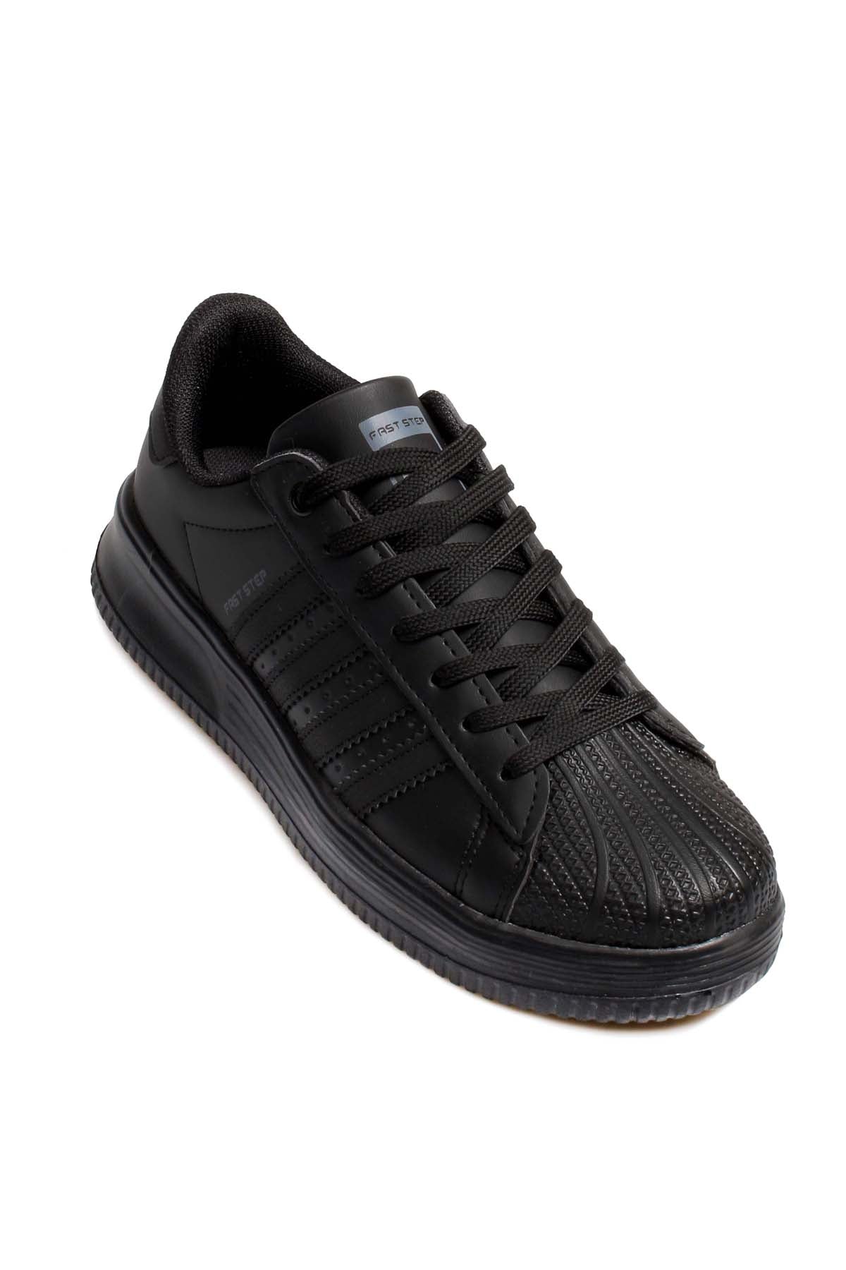 Men's All-Black Leather Low-Top Sneakers with Textured Toe - Wessi