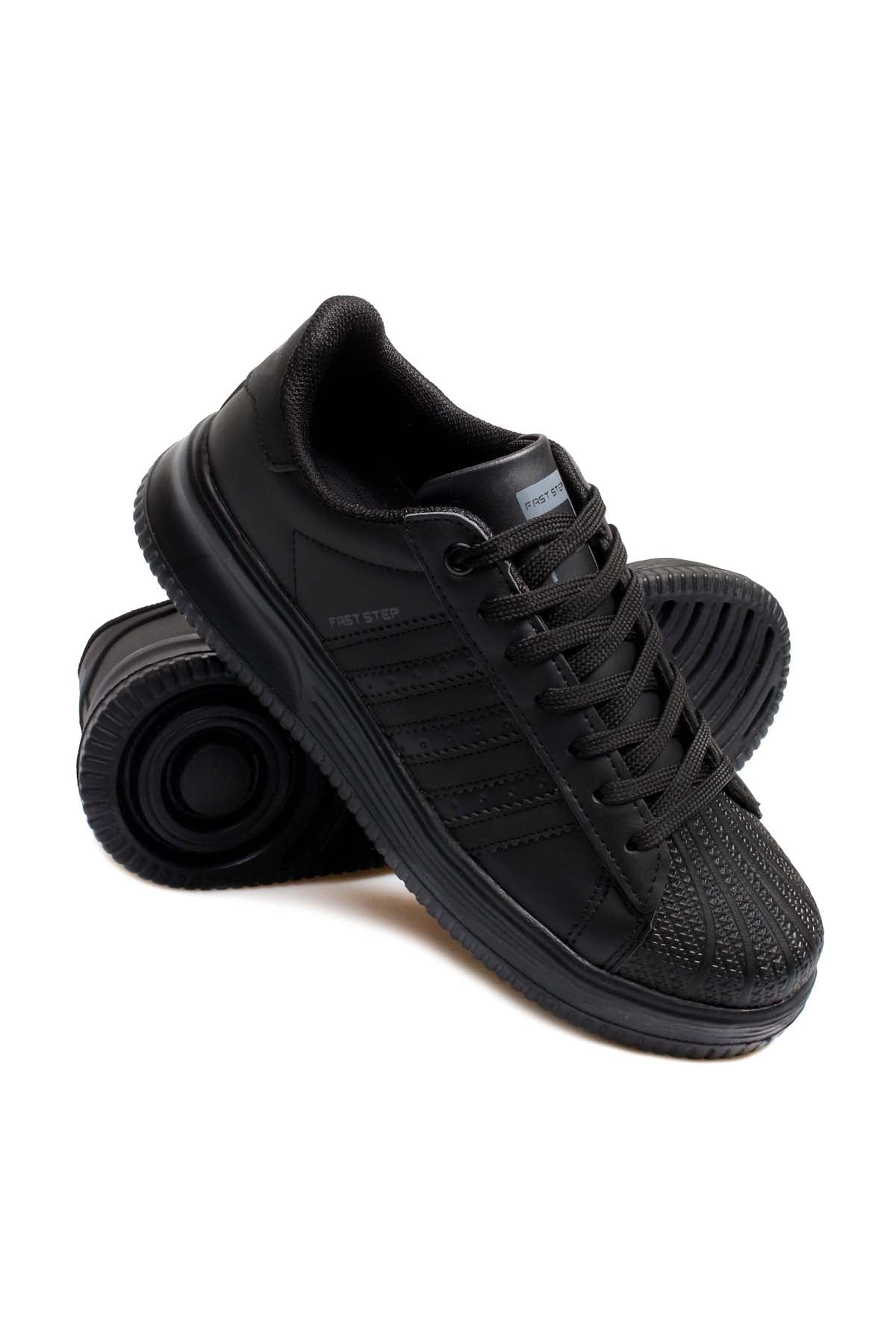 Men's All-Black Leather Low-Top Sneakers with Textured Toe - Wessi