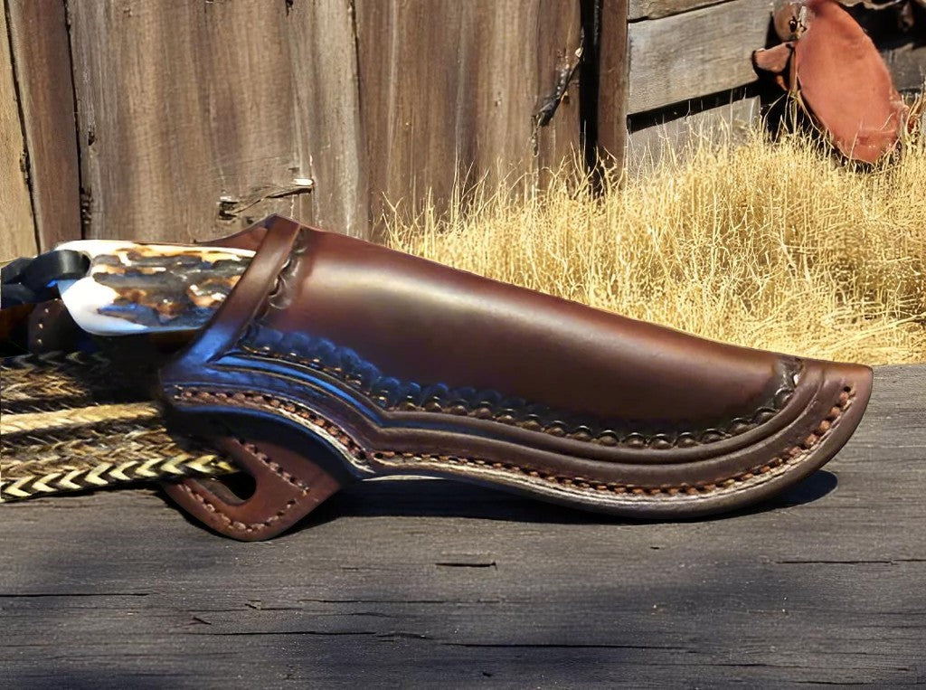Hornspur Hunter – Rustic Belt Knife with Antler Handle & Leather Sheath